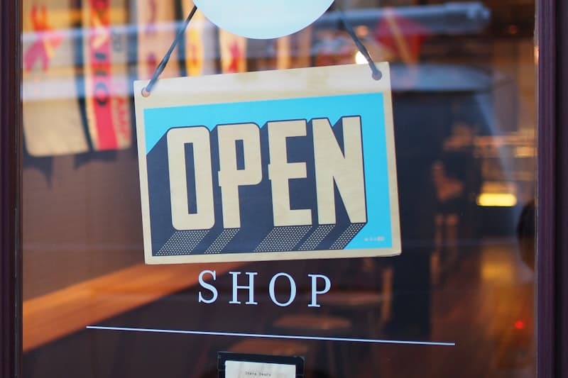 Retail & Local Shops in action